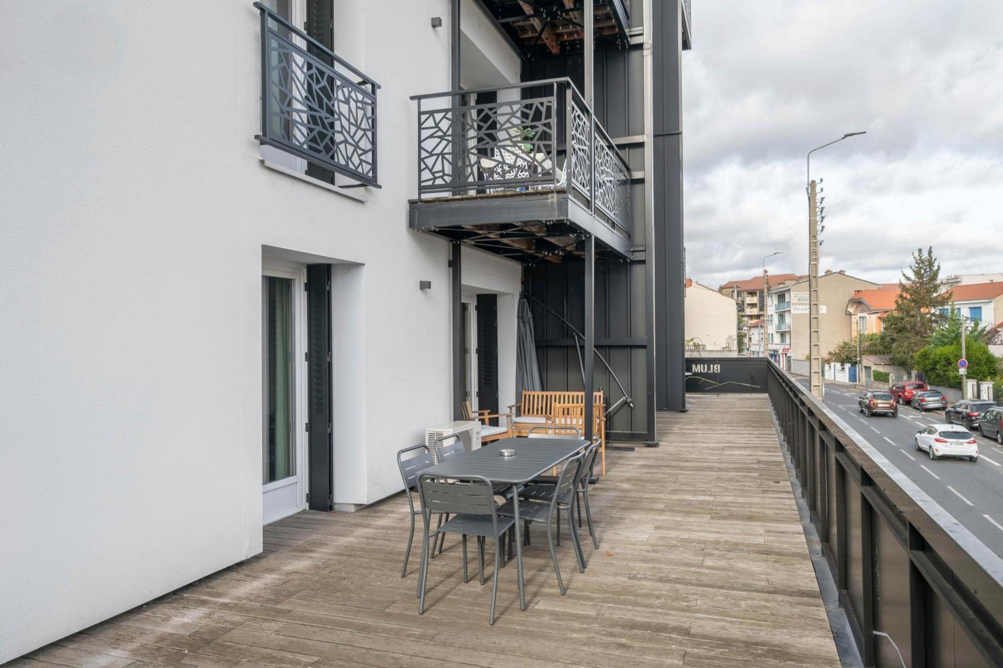 Residence Leon Blum - Appartements Design - Parking Клермон-Ферран Экстерьер фото
