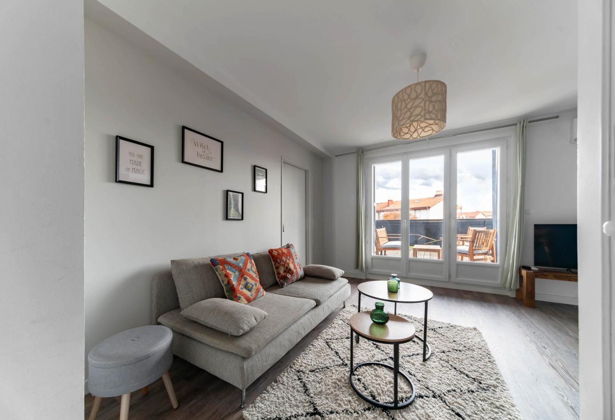 Residence Leon Blum - Appartements Design - Parking Клермон-Ферран Экстерьер фото